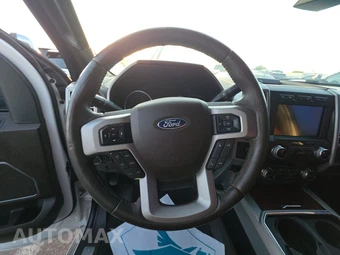 2019 Ford Super Duty F-350 King Ranch Crew Cab Long Bed DRW - miniatura 10