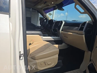 2019 Ford Super Duty F-350 Lariat Crew Cab Long Bed - miniatura 8
