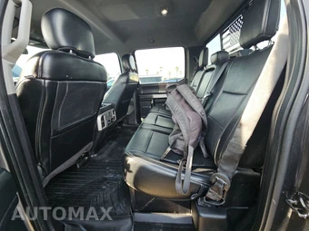2019 Ford Super Duty F-350 Lariat Crew Cab Long Bed DRW - miniatura 13