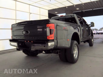 2019 Ford Super Duty F-350 Lariat Crew Cab Long Bed DRW - miniatura 4