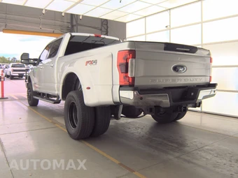2019 Ford Super Duty F-350 Lariat Crew Cab Long Bed DRW - miniatura 6