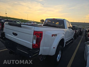 2019 Ford Super Duty F-350 Lariat Crew Cab Long Bed DRW - miniatura 4