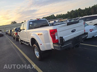 2019 Ford Super Duty F-350 Lariat Crew Cab Long Bed DRW - miniatura 6