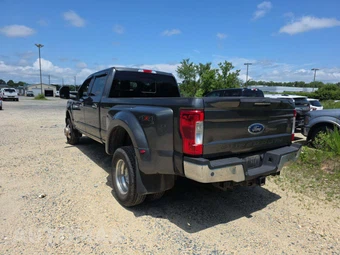 2019 Ford Super Duty F-350 Lariat Crew Cab Long Bed DRW - miniatura 2
