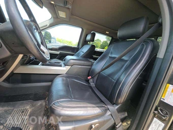 2019 Ford Super Duty F-350 Lariat Crew Cab Long Bed DRW - miniatura 6