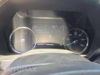 2019 Ford Super Duty F-350 Lariat Crew Cab Long Bed DRW - miniatura 9