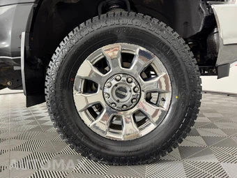 2019 Ford Super Duty F-350 Lariat Crew Cab Medium Bed - miniatura 45