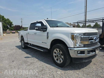 2019 Ford Super Duty F-350 Lariat Crew Cab Medium Bed - miniatura 4