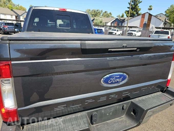 2019 Ford Super Duty F-350 Lariat Crew Cab Medium Bed - miniatura 21