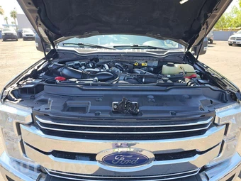 2019 Ford Super Duty F-350 Lariat Crew Cab Medium Bed - miniatura 24