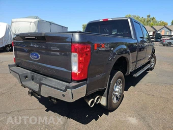 2019 Ford Super Duty F-350 Lariat Crew Cab Medium Bed - miniatura 28