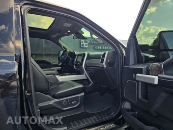 2019 Ford Super Duty F-350 Lariat Crew Cab Medium Bed - miniatura 11