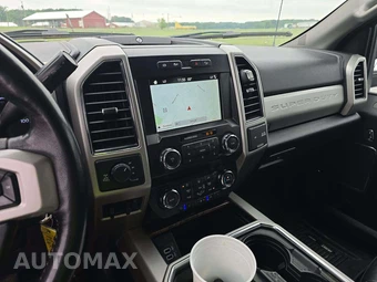 2019 Ford Super Duty F-350 Lariat Crew Cab Medium Bed - miniatura 10