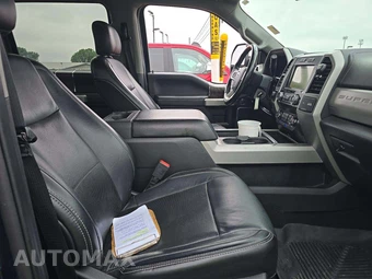 2019 Ford Super Duty F-350 Lariat Crew Cab Medium Bed - miniatura 18