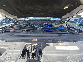 2019 Ford Super Duty F-350 Lariat Crew Cab Medium Bed - miniatura 15