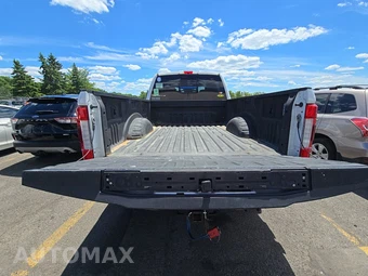 2019 Ford Super Duty F-350 Lariat Crew Cab Medium Bed - miniatura 16
