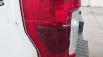 2019 Ford Super Duty F-350 Lariat Crew Cab Medium Bed - miniatura 22