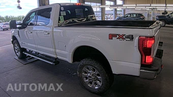 2019 Ford Super Duty F-350 Lariat Crew Cab Medium Bed - miniatura 6
