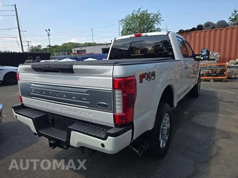 2019 Ford Super Duty F-350 Platinum Crew Cab Medium Bed - miniatura 3