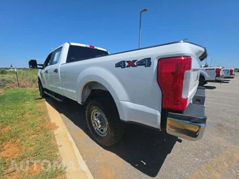 2019 Ford Super Duty F-350 XL Crew Cab Long Bed - miniatura 2