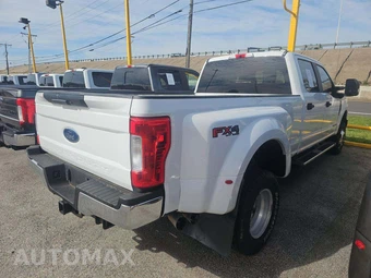 2019 Ford Super Duty F-350 XL Crew Cab Long Bed DRW - miniatura 3
