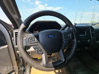 2019 Ford Super Duty F-350 XL Crew Cab Medium Bed - miniatura 10