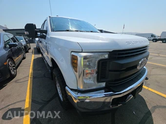 2019 Ford Super Duty F-350 XL Crew Cab Medium Bed - miniatura 3