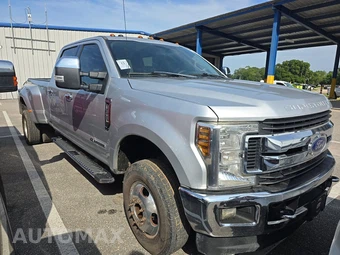 2019 Ford Super Duty F-350 XLT Crew Cab Long Bed DRW - miniatura 3