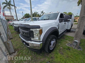 2019 Ford Super Duty F-450 Cab Chassis XL Crew Cab DRW