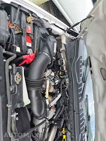 2019 Ford Super Duty F-450 Cab Chassis XL Crew Cab DRW - miniatura 28