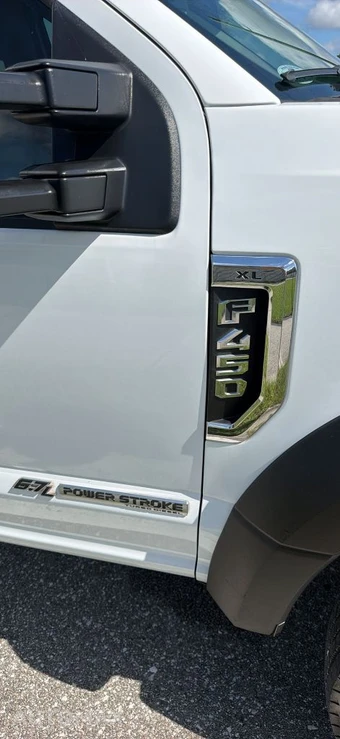 2019 Ford Super Duty F-450 Cab Chassis XL Crew Cab DRW - miniatura 12