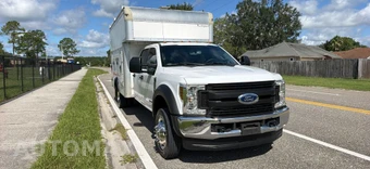 2019 Ford Super Duty F-450 Cab Chassis XL Crew Cab DRW - miniatura 14