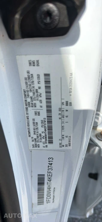 2019 Ford Super Duty F-450 Cab Chassis XL Crew Cab DRW - miniatura 5