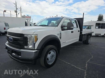 2019 Ford Super Duty F-450 Cab Chassis XL Crew Cab DRW