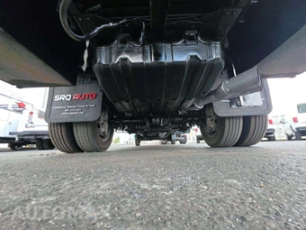 2019 Ford Super Duty F-450 Cab Chassis XL Crew Cab DRW - miniatura 14