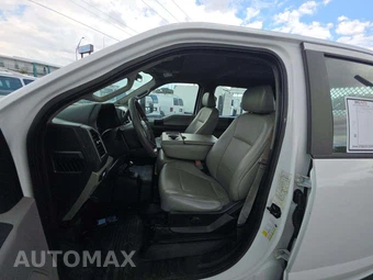 2019 Ford Super Duty F-450 Cab Chassis XL Crew Cab DRW - miniatura 6