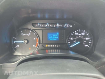 2019 Ford Super Duty F-450 Cab Chassis XL Crew Cab DRW - miniatura 9