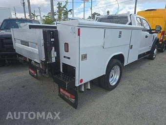 2019 Ford Super Duty F-450 Cab Chassis XL Extended Cab w/Rear Doors DRW - miniatura 3
