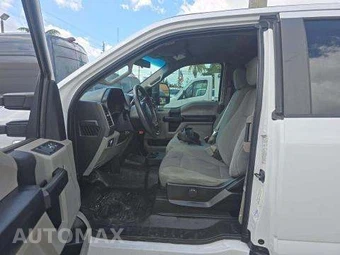 2019 Ford Super Duty F-450 Cab Chassis XL Extended Cab w/Rear Doors DRW - miniatura 6
