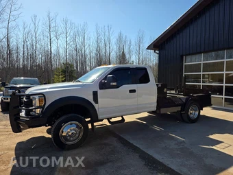 2019 Ford Super Duty F-450 Cab Chassis XL Extended Cab w/Rear Doors DRW - miniatura 2