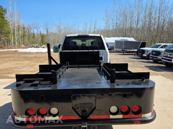 2019 Ford Super Duty F-450 Cab Chassis XL Extended Cab w/Rear Doors DRW - miniatura 6