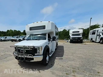 2019 Ford Super Duty F-450 Cab Chassis XL Regular Cab DRW