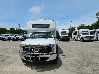 2019 Ford Super Duty F-450 Cab Chassis XL Regular Cab DRW - miniatura 2