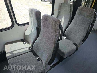 2019 Ford Super Duty F-450 Cab Chassis XL Regular Cab DRW - miniatura 22
