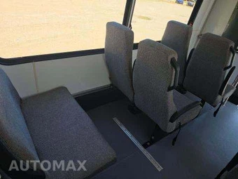 2019 Ford Super Duty F-450 Cab Chassis XL Regular Cab DRW - miniatura 14