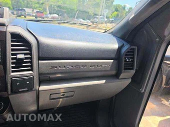 2019 Ford Super Duty F-450 Cab Chassis XL Regular Cab DRW - miniatura 16