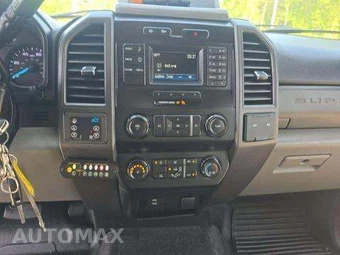2019 Ford Super Duty F-450 Cab Chassis XL Regular Cab DRW - miniatura 11