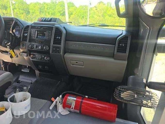 2019 Ford Super Duty F-450 Cab Chassis XL Regular Cab DRW - miniatura 18