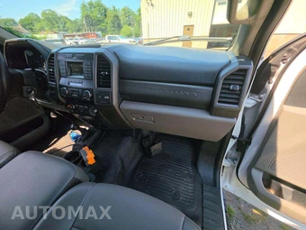 2019 Ford Super Duty F-450 Cab Chassis XL Regular Cab DRW - miniatura 15