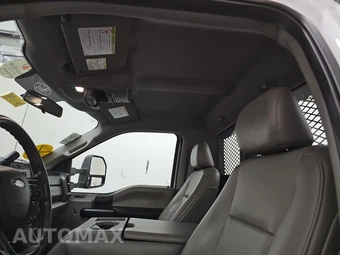 2019 Ford Super Duty F-450 Cab Chassis XL Regular Cab DRW - miniatura 17